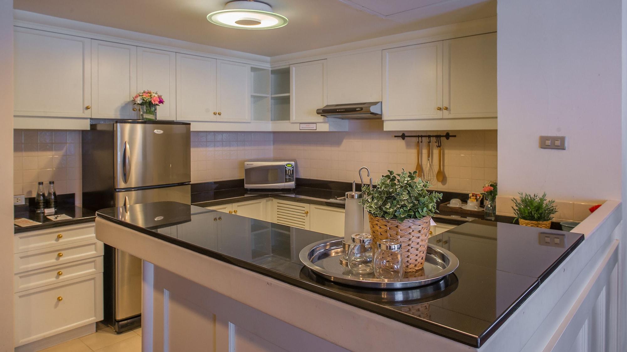 Pantip Suites Bangkok Ngoại thất bức ảnh