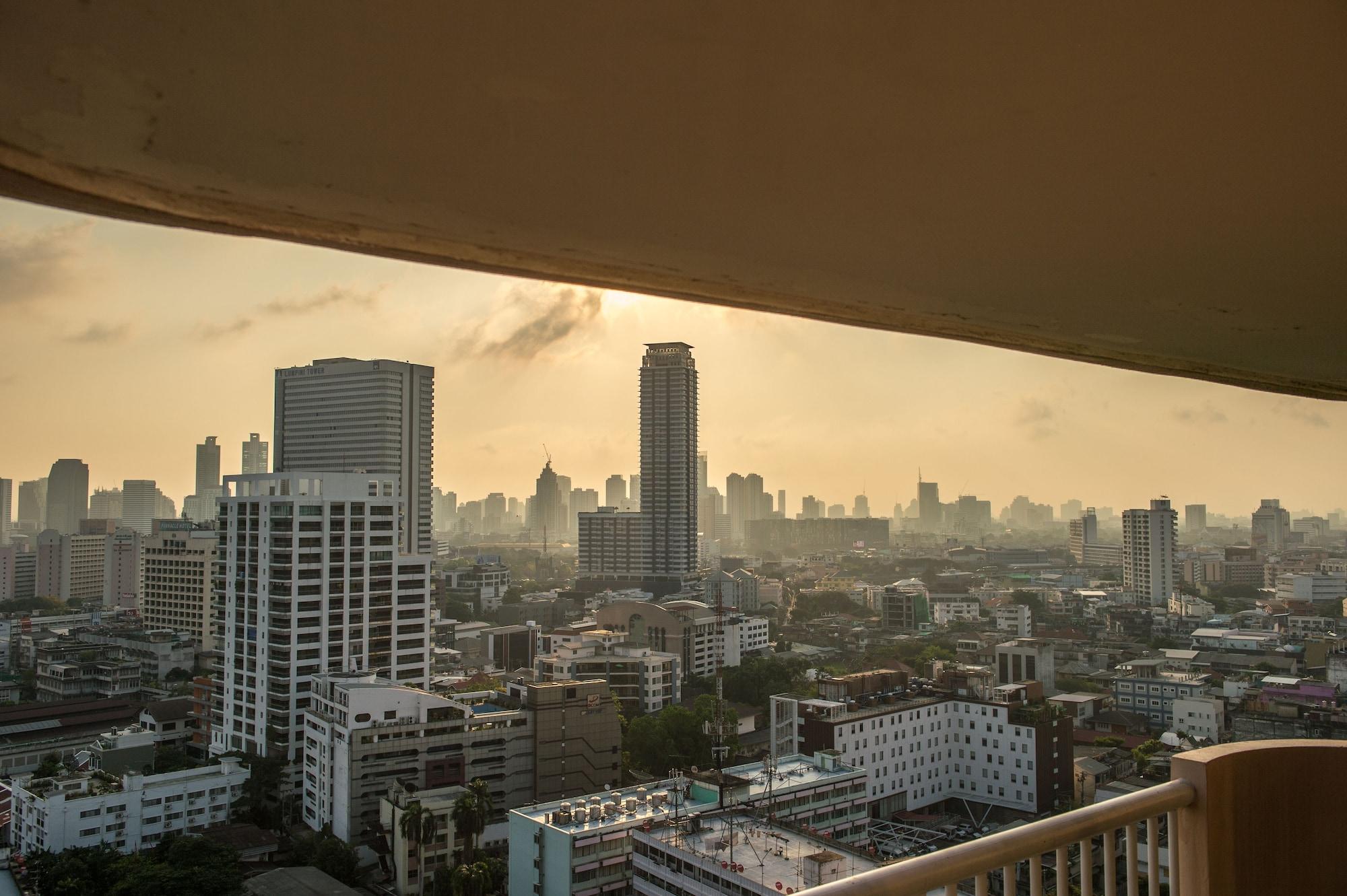 Pantip Suites Bangkok Ngoại thất bức ảnh