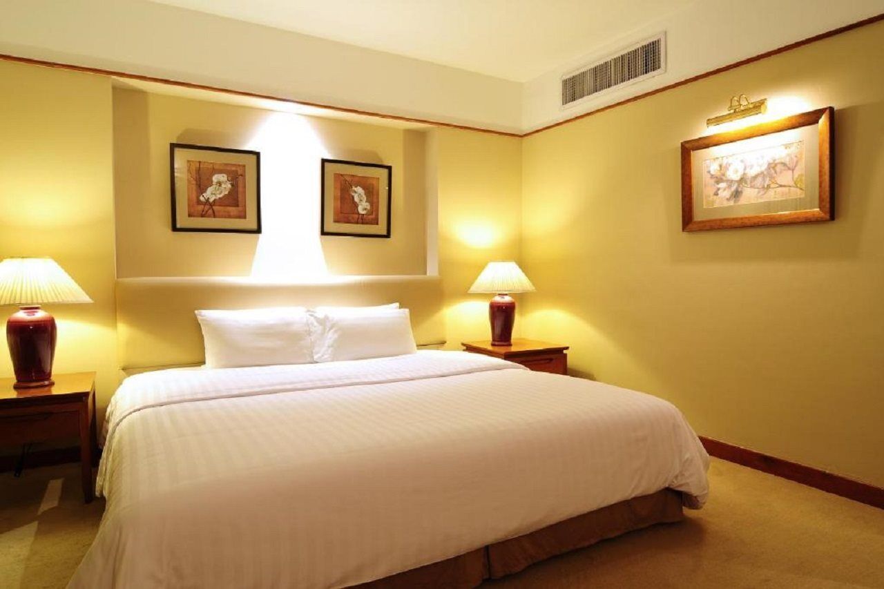 Pantip Suites Bangkok Ngoại thất bức ảnh